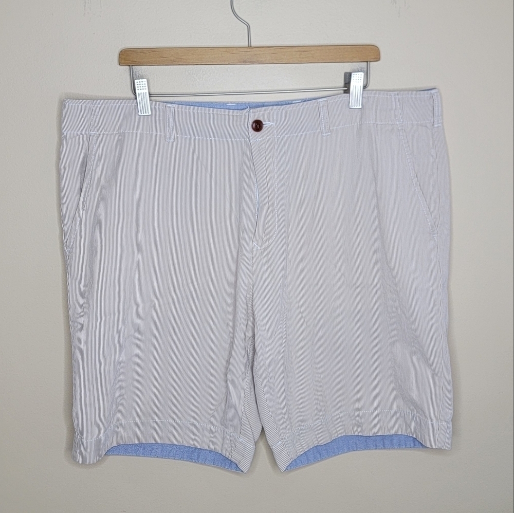 Tommy Hilfiger Classic Fit Tan & White Striped Shorts Size 38